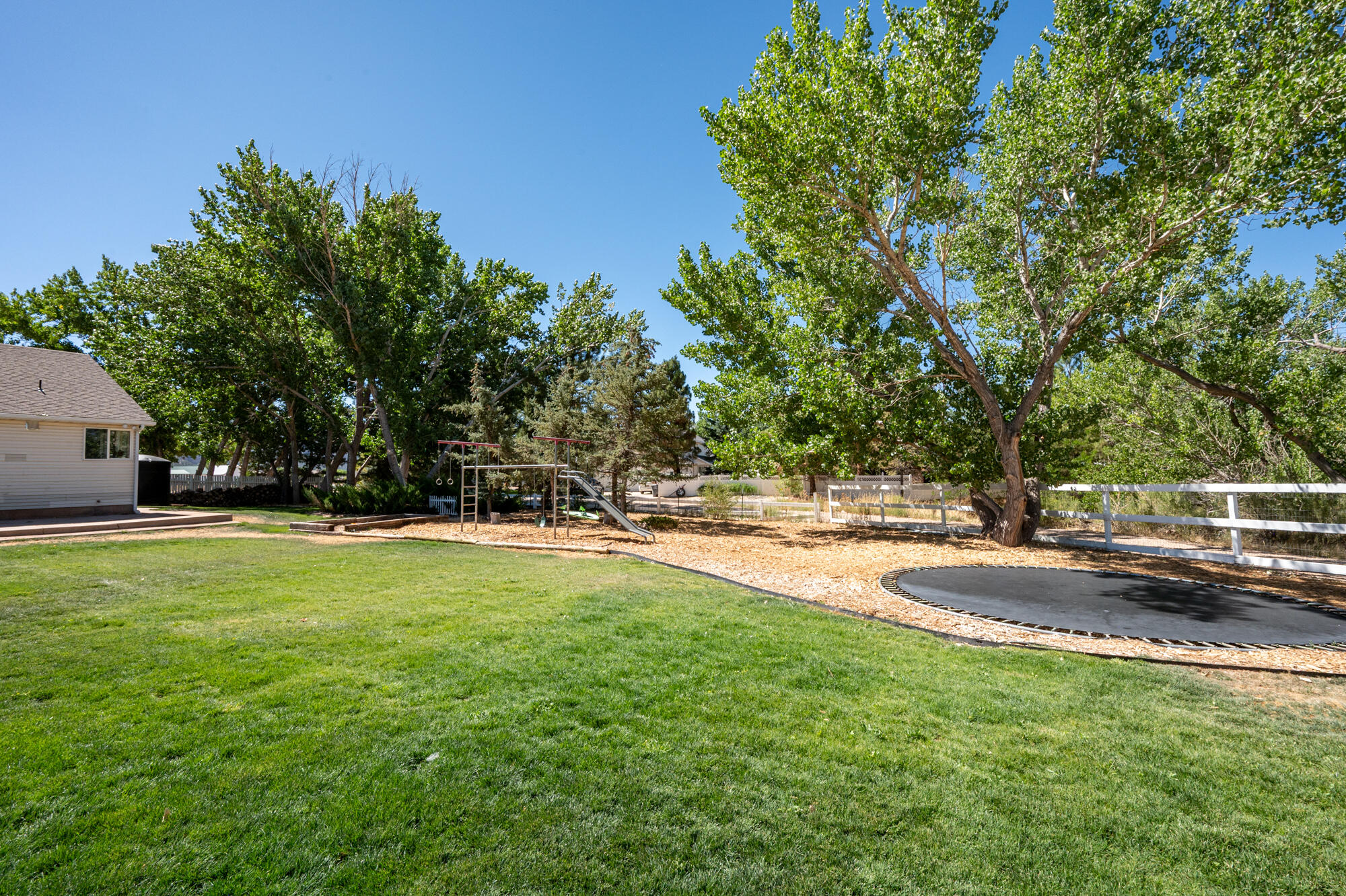 NEW HARMONY FARMS - Residential