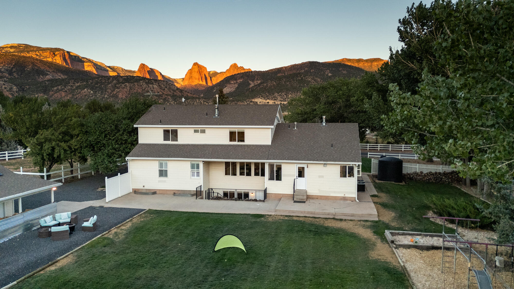 NEW HARMONY FARMS - Residential