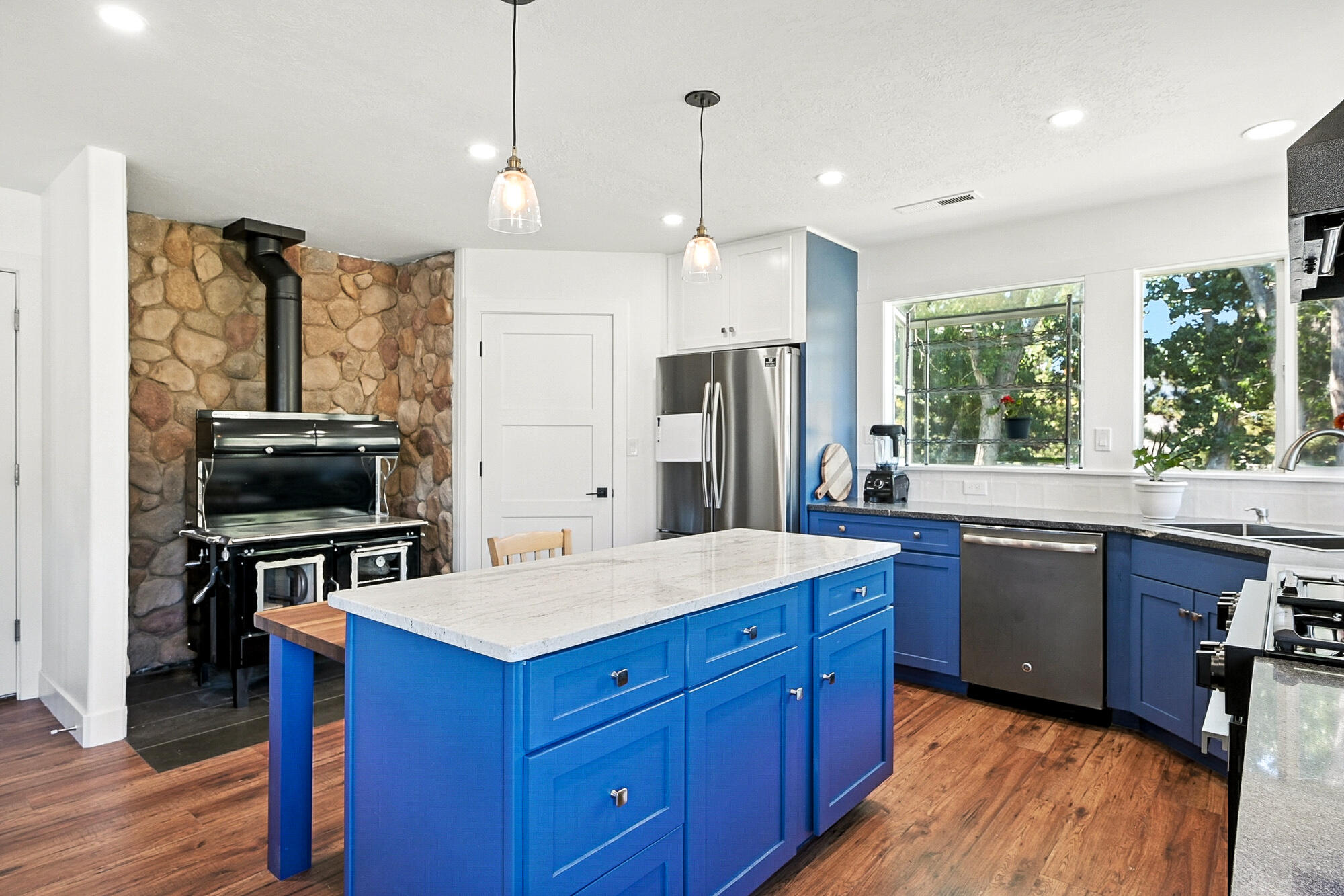 NEW HARMONY FARMS - Residential