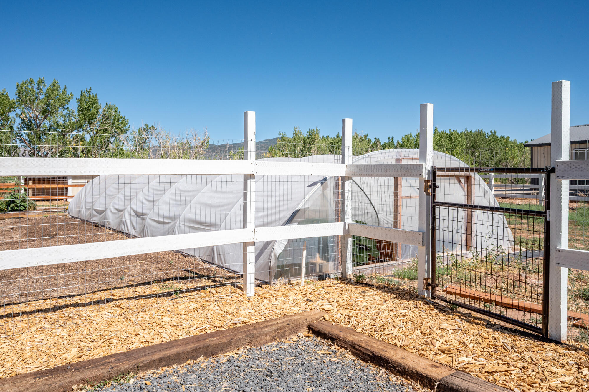 NEW HARMONY FARMS - Residential