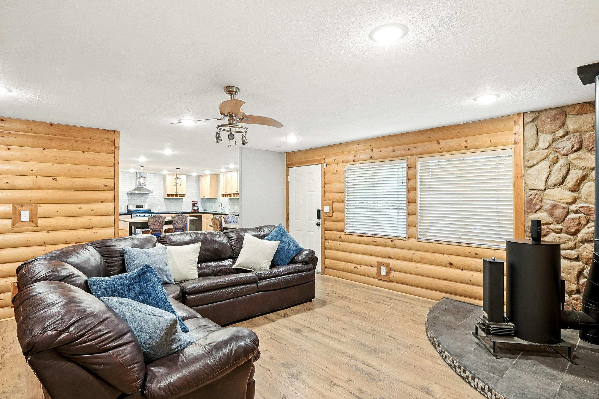 NEW HARMONY FARMS - Residential