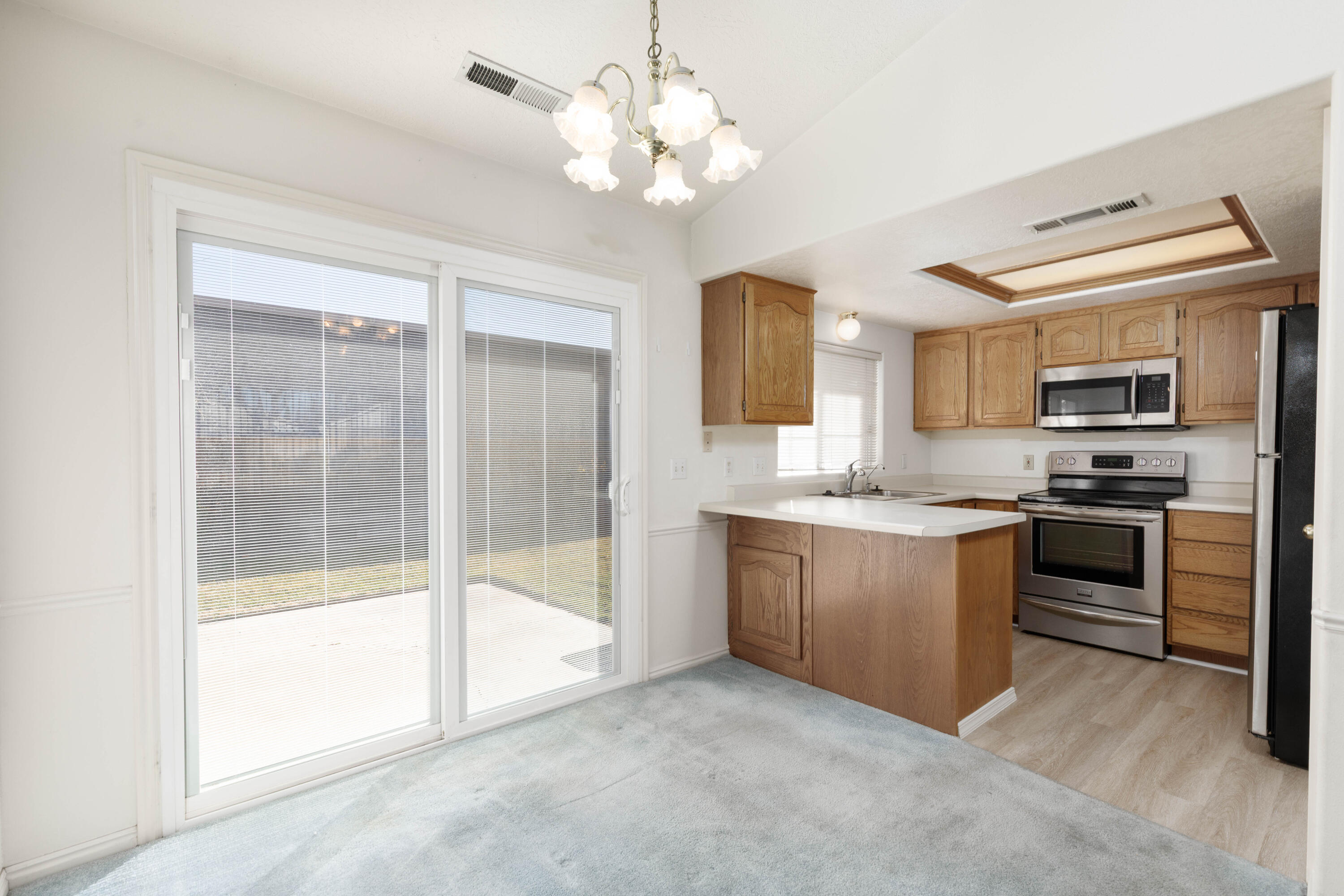 SUN COUNTRY MEADOWS TOWNHOMES - Residential