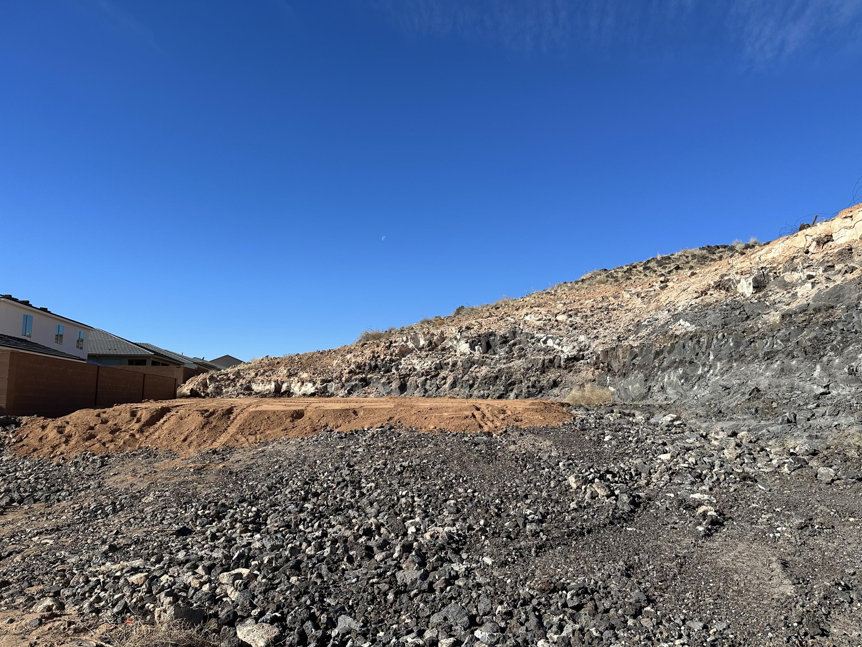 PAINTED SANDS - Residential