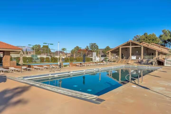 SPORTS VILLAGE - Residential