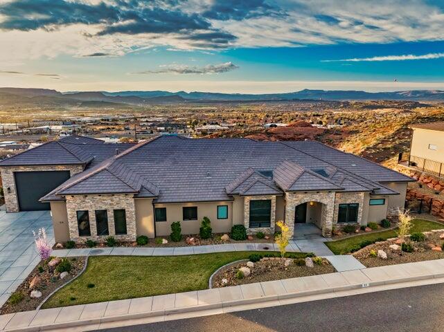 EAGLE SUMMIT ESTATES - Residential