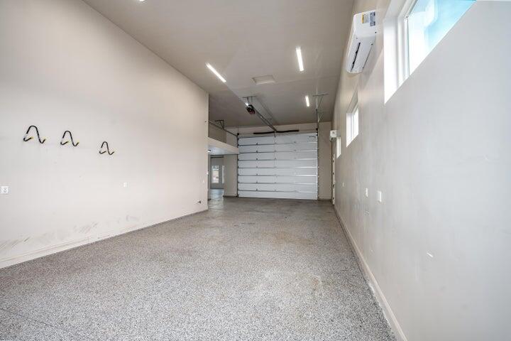 EAGLE SUMMIT ESTATES - Residential