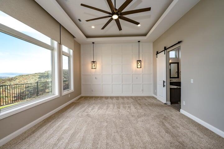 EAGLE SUMMIT ESTATES - Residential