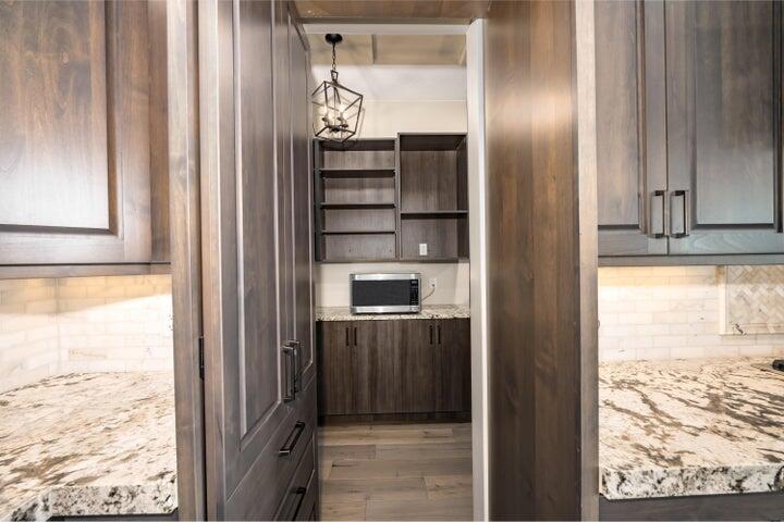 EAGLE SUMMIT ESTATES - Residential