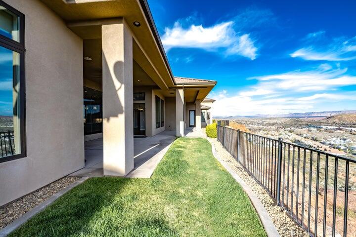 EAGLE SUMMIT ESTATES - Residential