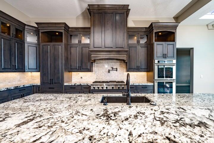 EAGLE SUMMIT ESTATES - Residential