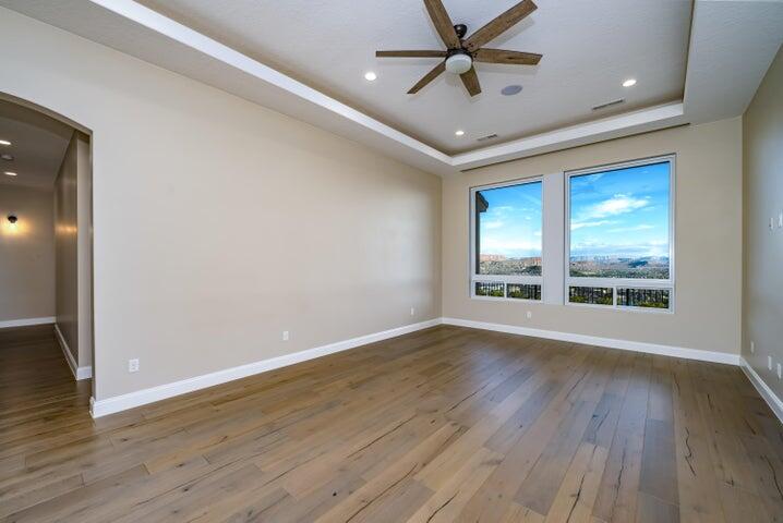 EAGLE SUMMIT ESTATES - Residential