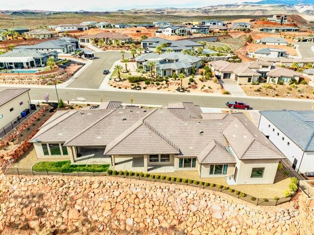 EAGLE SUMMIT ESTATES - Residential