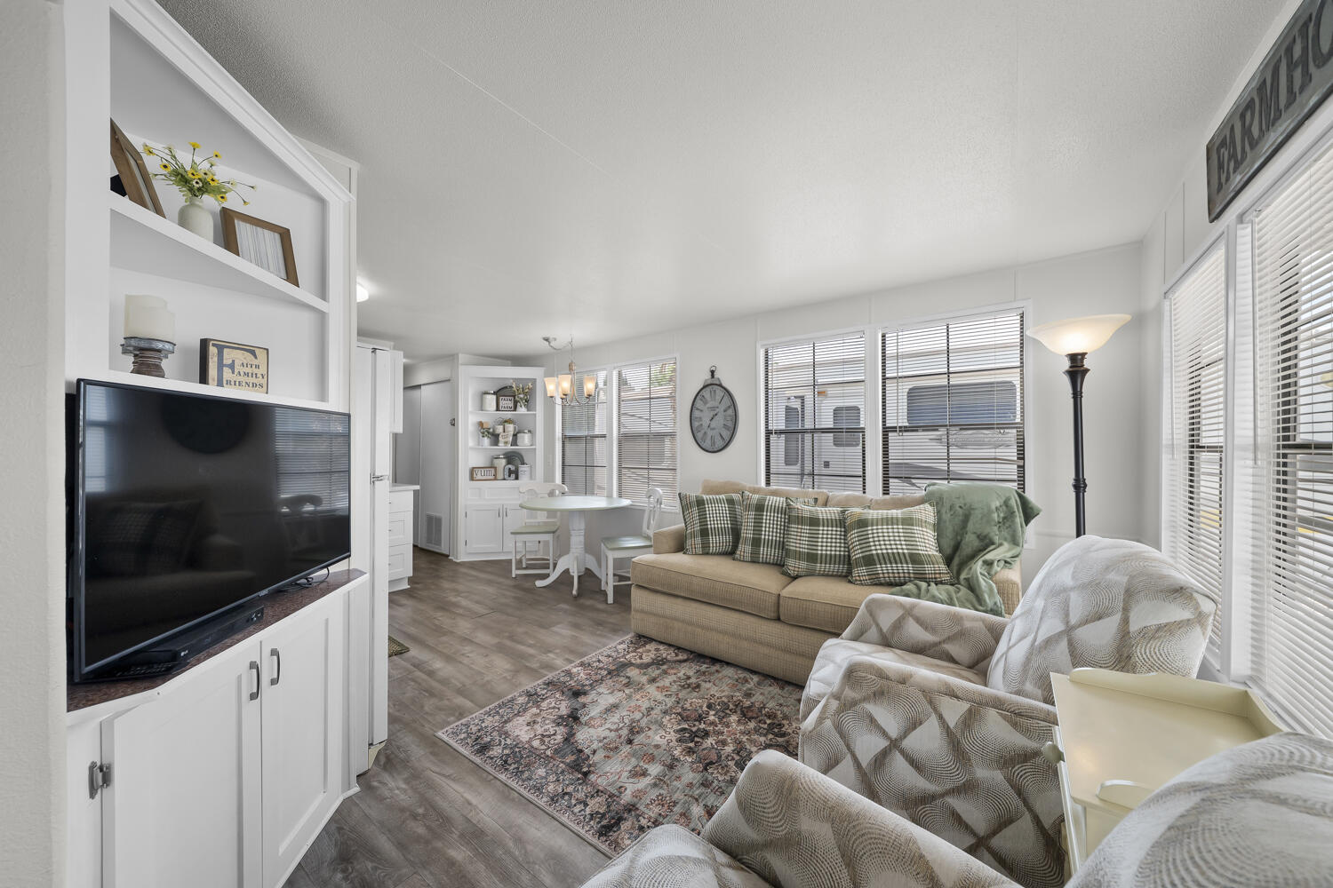 DIXIE DOWNS RV RESORT - Residential