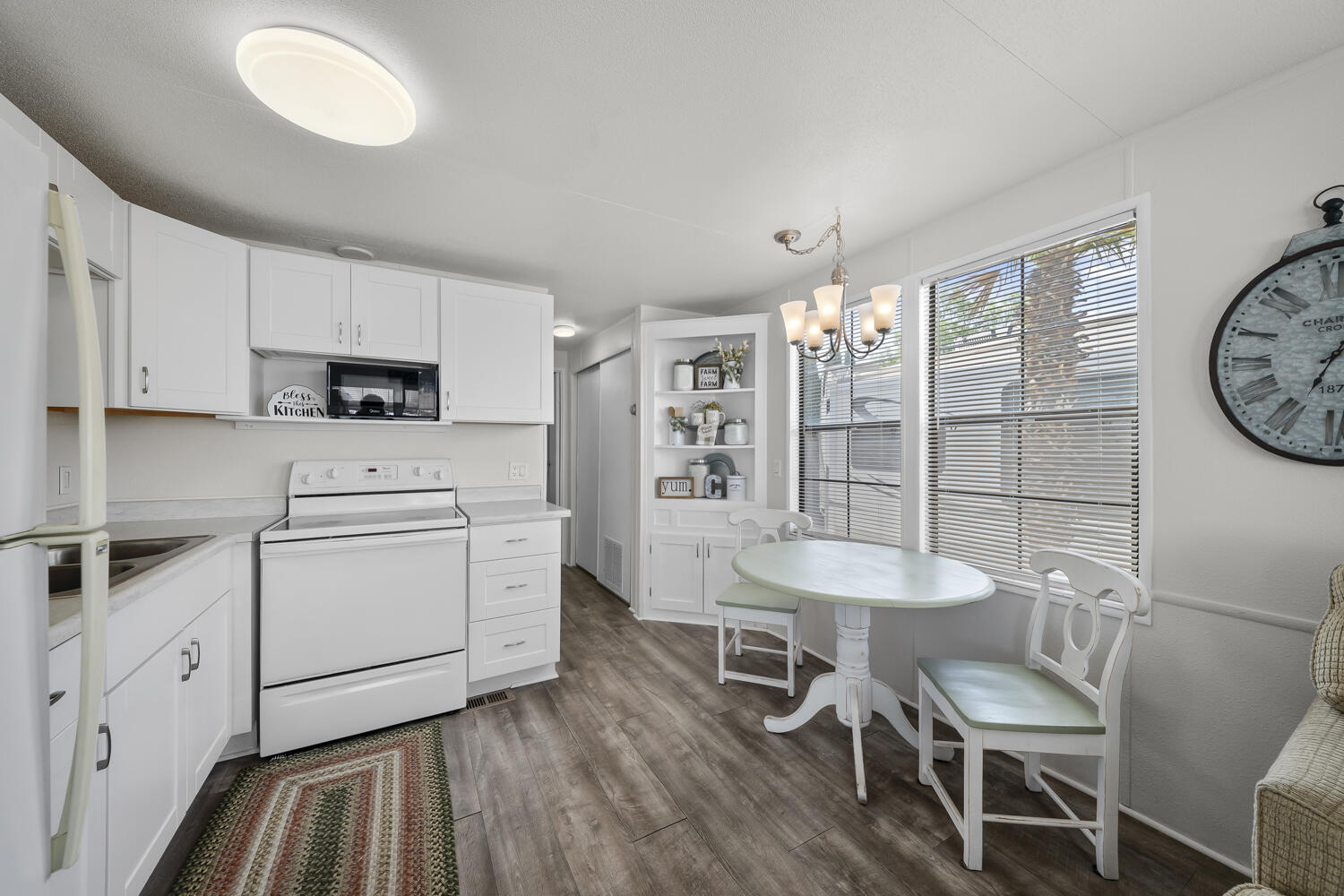 DIXIE DOWNS RV RESORT - Residential