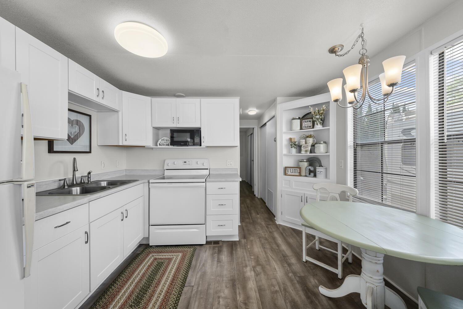 DIXIE DOWNS RV RESORT - Residential