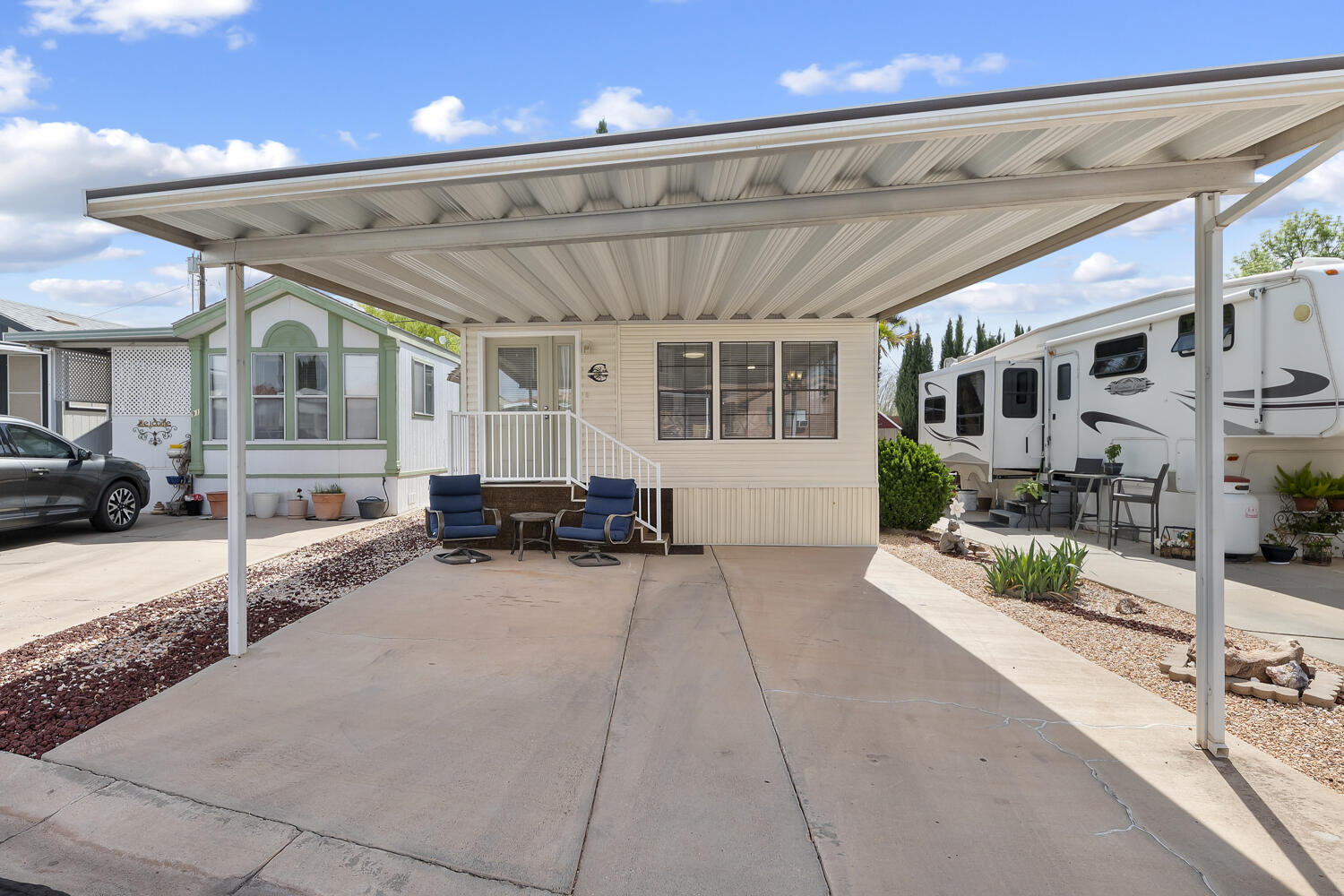 DIXIE DOWNS RV RESORT - Residential