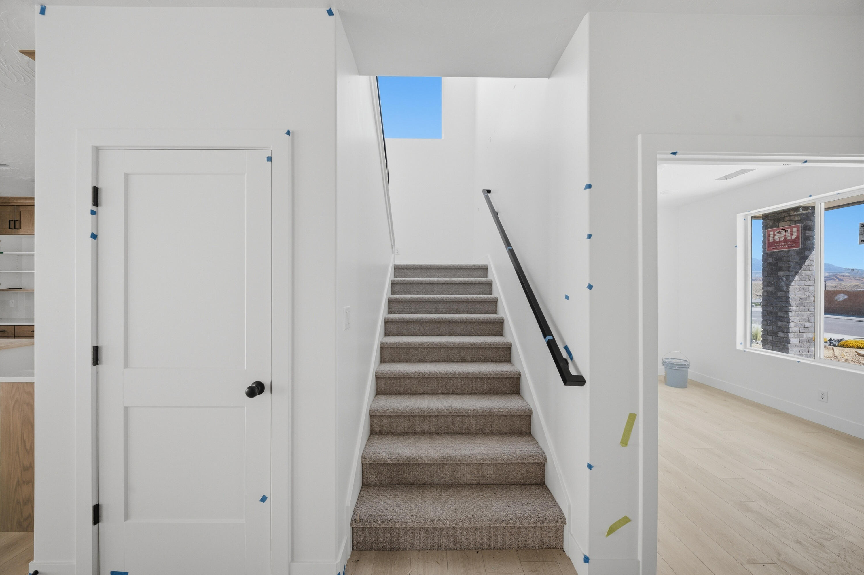 SALARNO HILLS AT DIVARIO - Residential