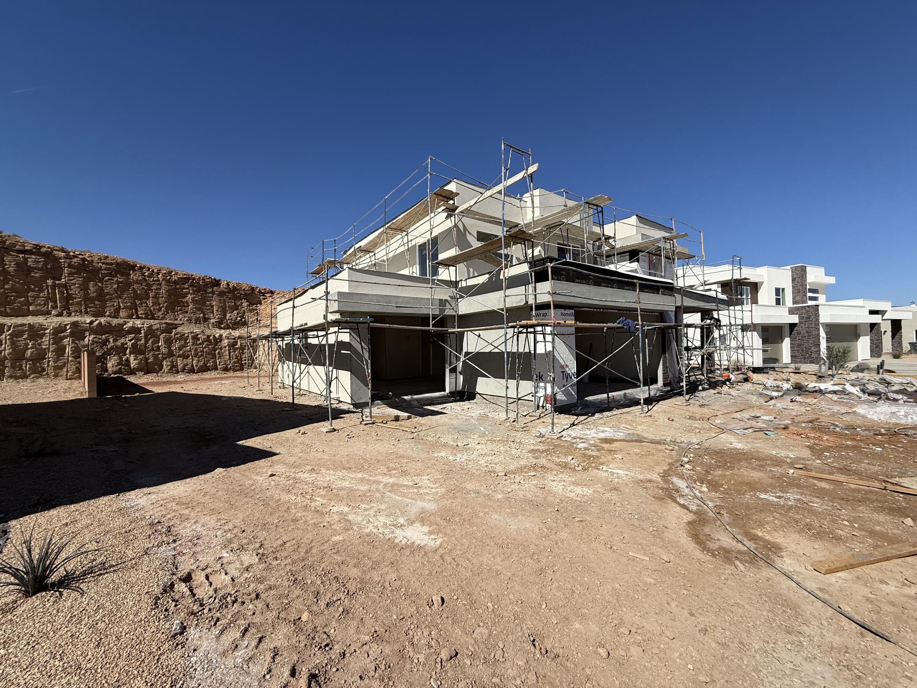 SALARNO HILLS AT DIVARIO - Residential