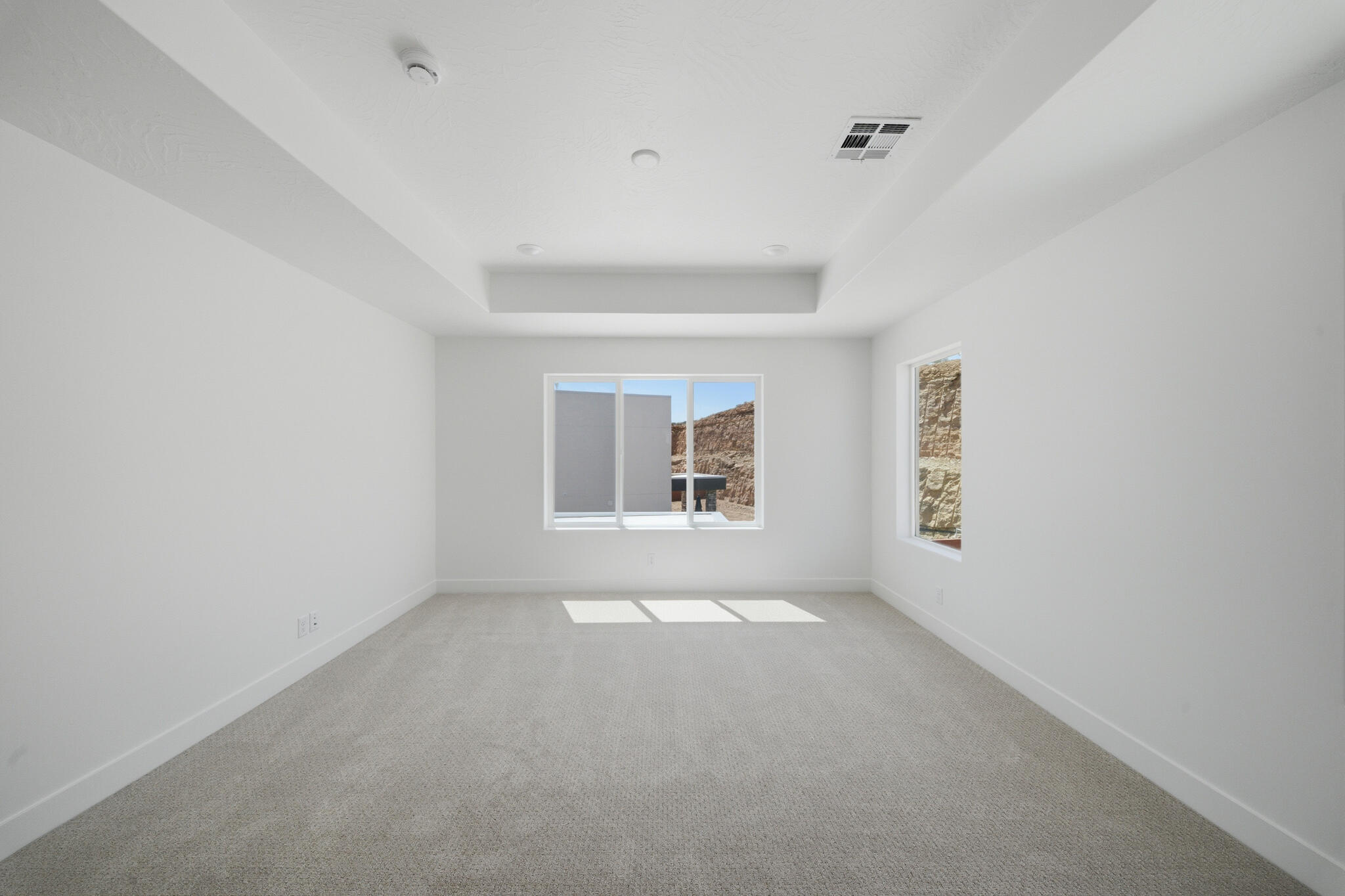 SALARNO HILLS AT DIVARIO - Residential