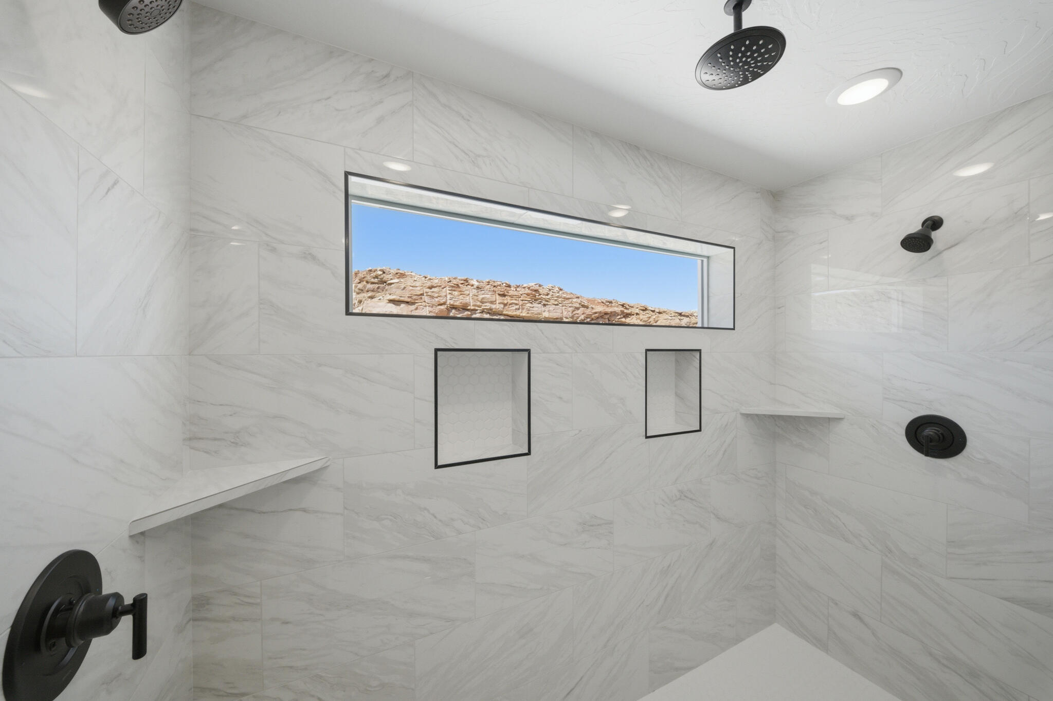SALARNO HILLS AT DIVARIO - Residential