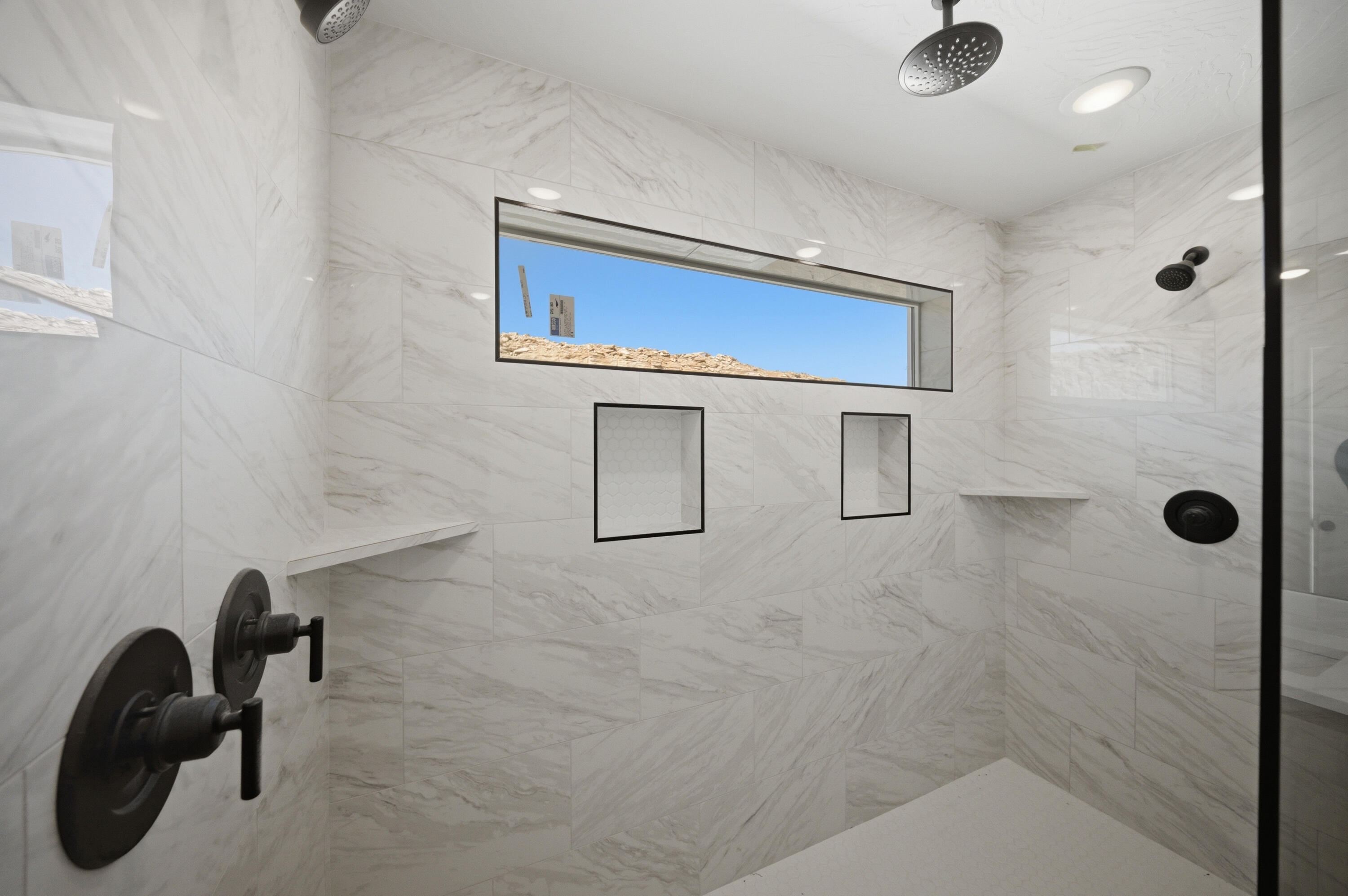 SALARNO HILLS AT DIVARIO - Residential