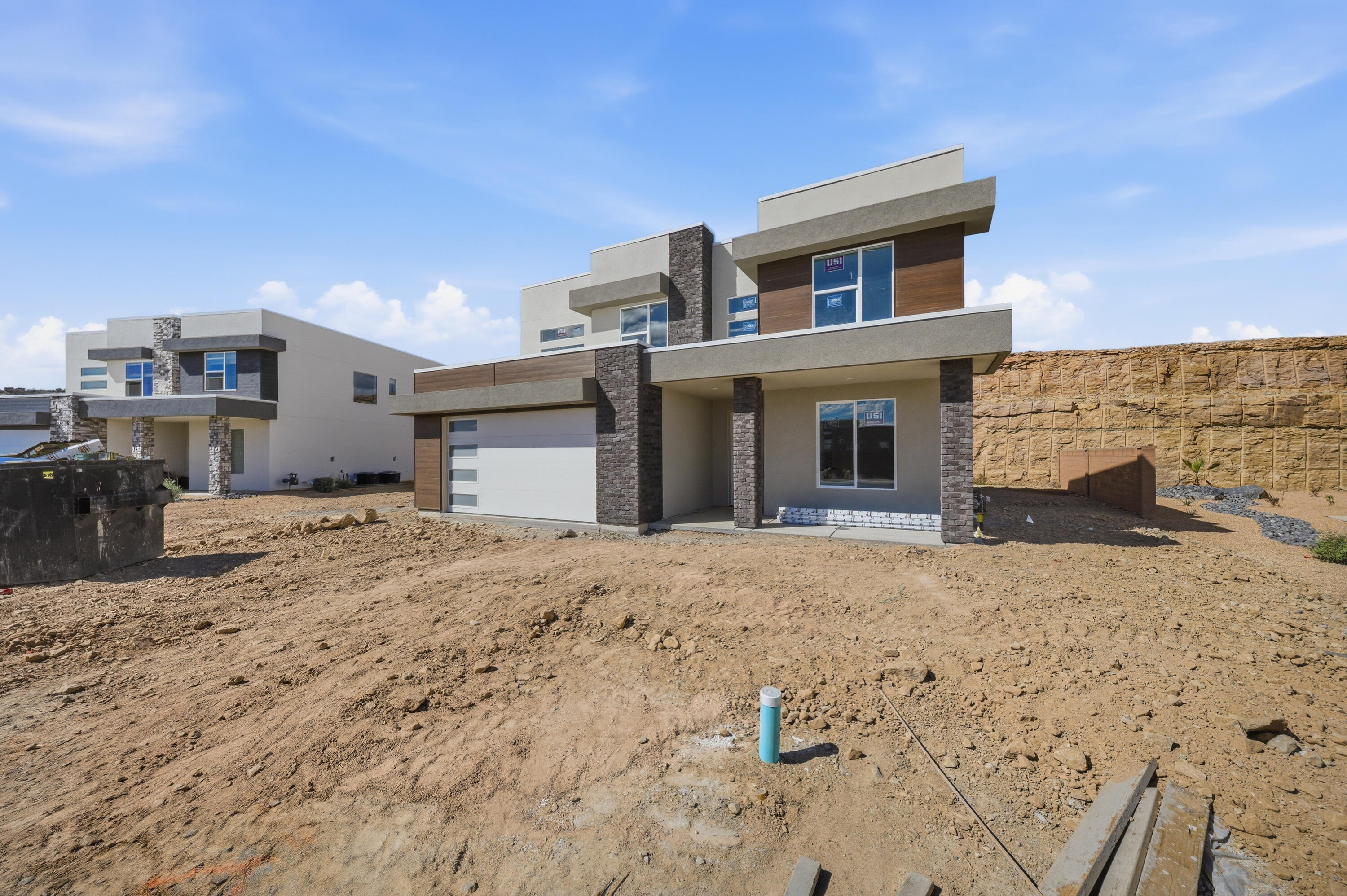 SALARNO HILLS AT DIVARIO - Residential