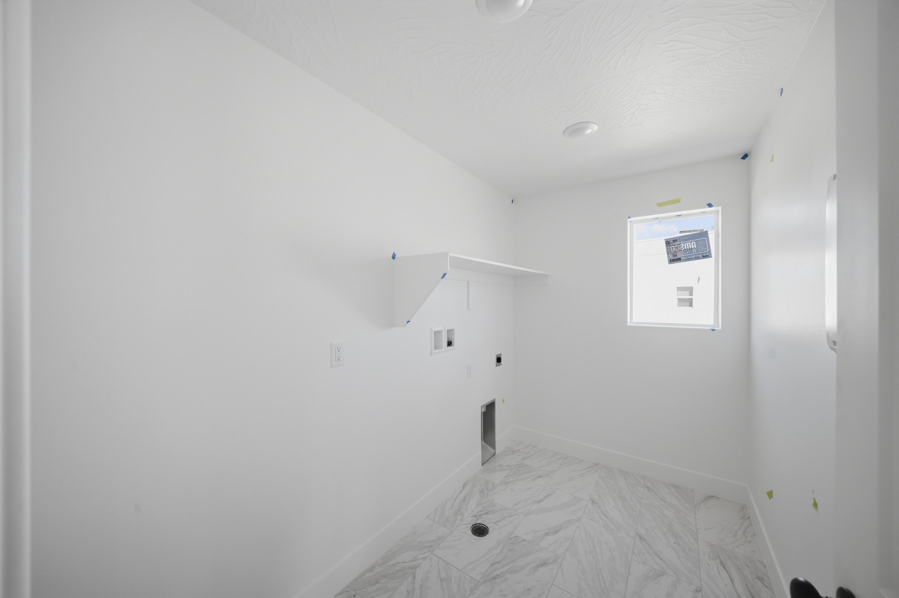 SALARNO HILLS AT DIVARIO - Residential