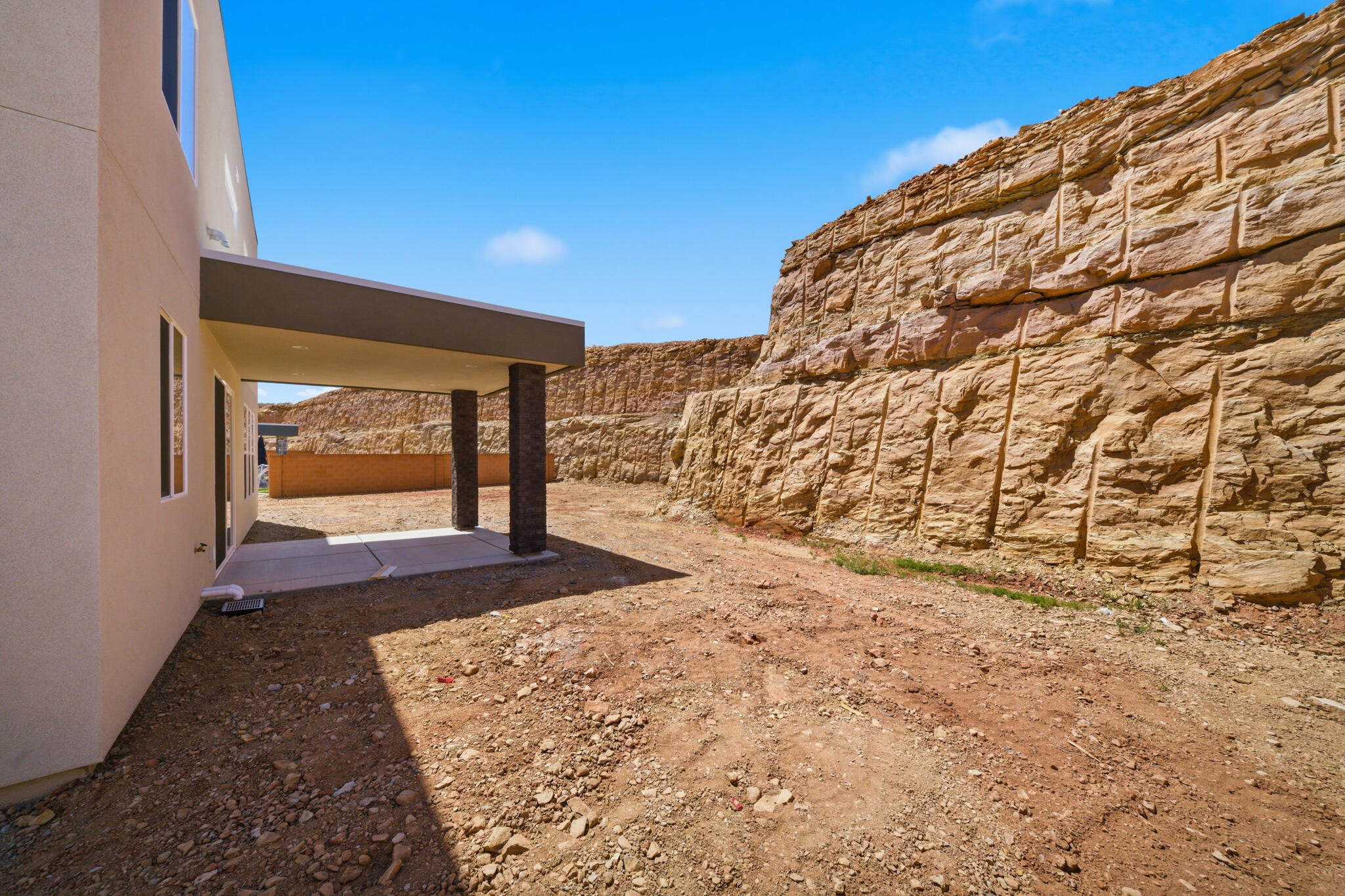 SALARNO HILLS AT DIVARIO - Residential