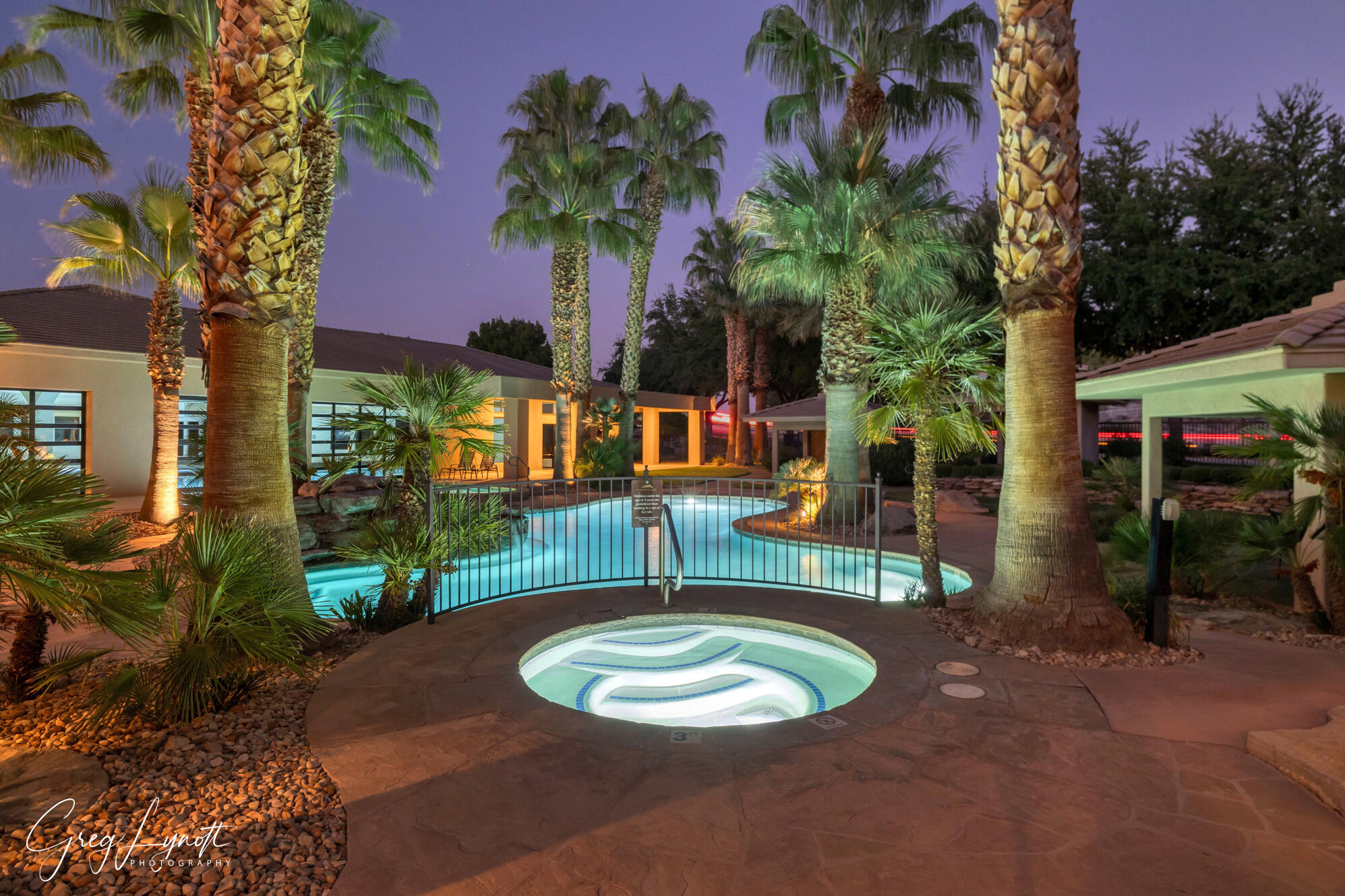 PARAGON COVE TOWNHOMES AT STONECLIFF - Land