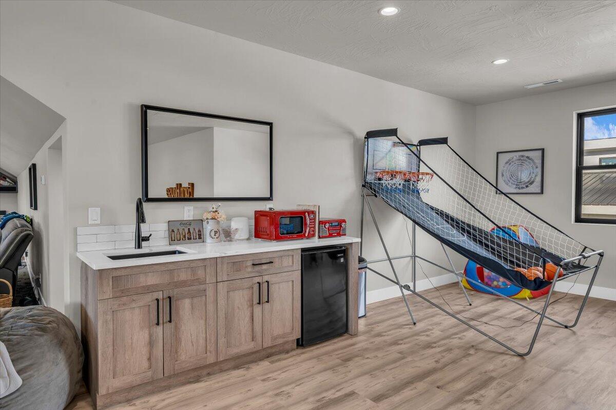 HURRICANE TOWNSITE - Residential