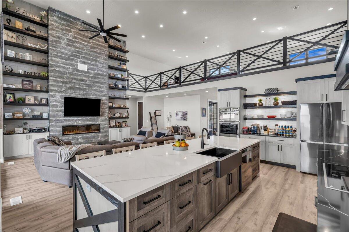 HURRICANE TOWNSITE - Residential