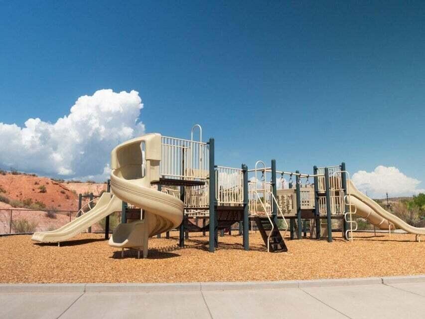 HIGHLAND PARK AT THE CORAL CANYON - Residential