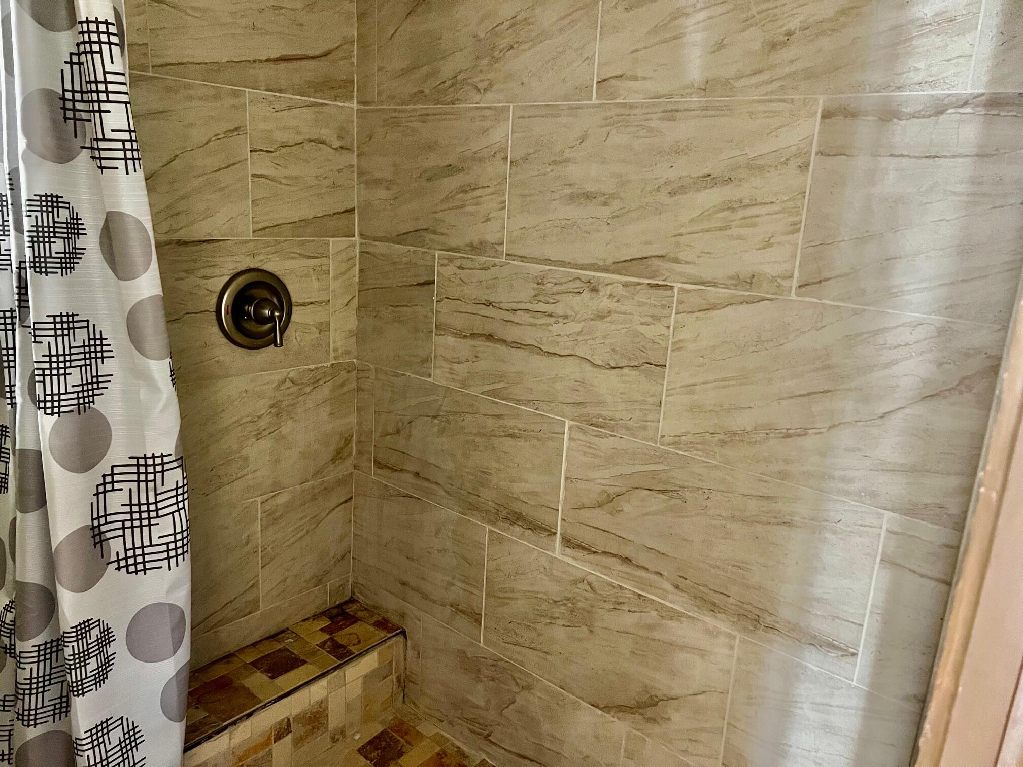 KINGS ROW ESTATES - Residential