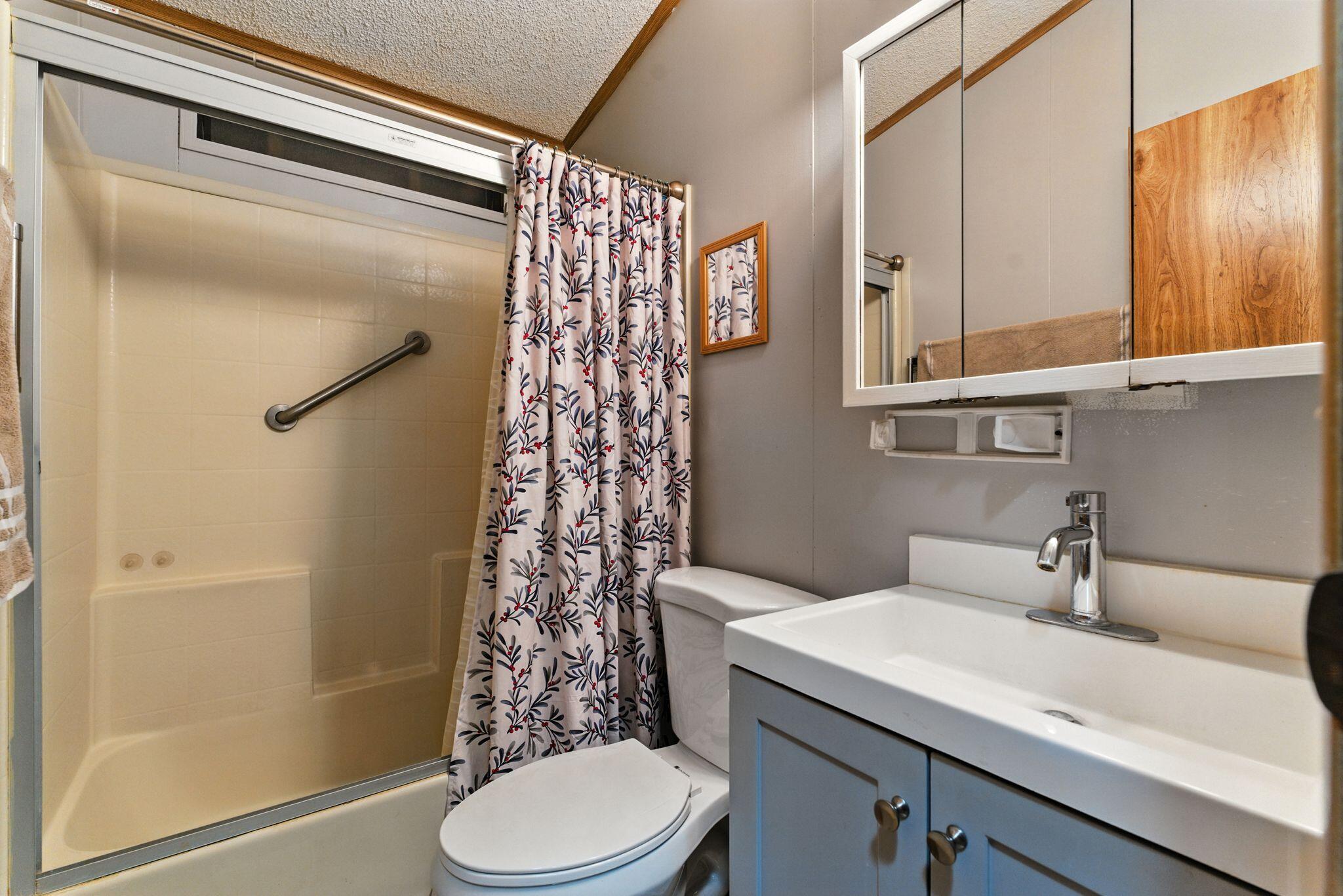 KINGS ROW ESTATES - Residential