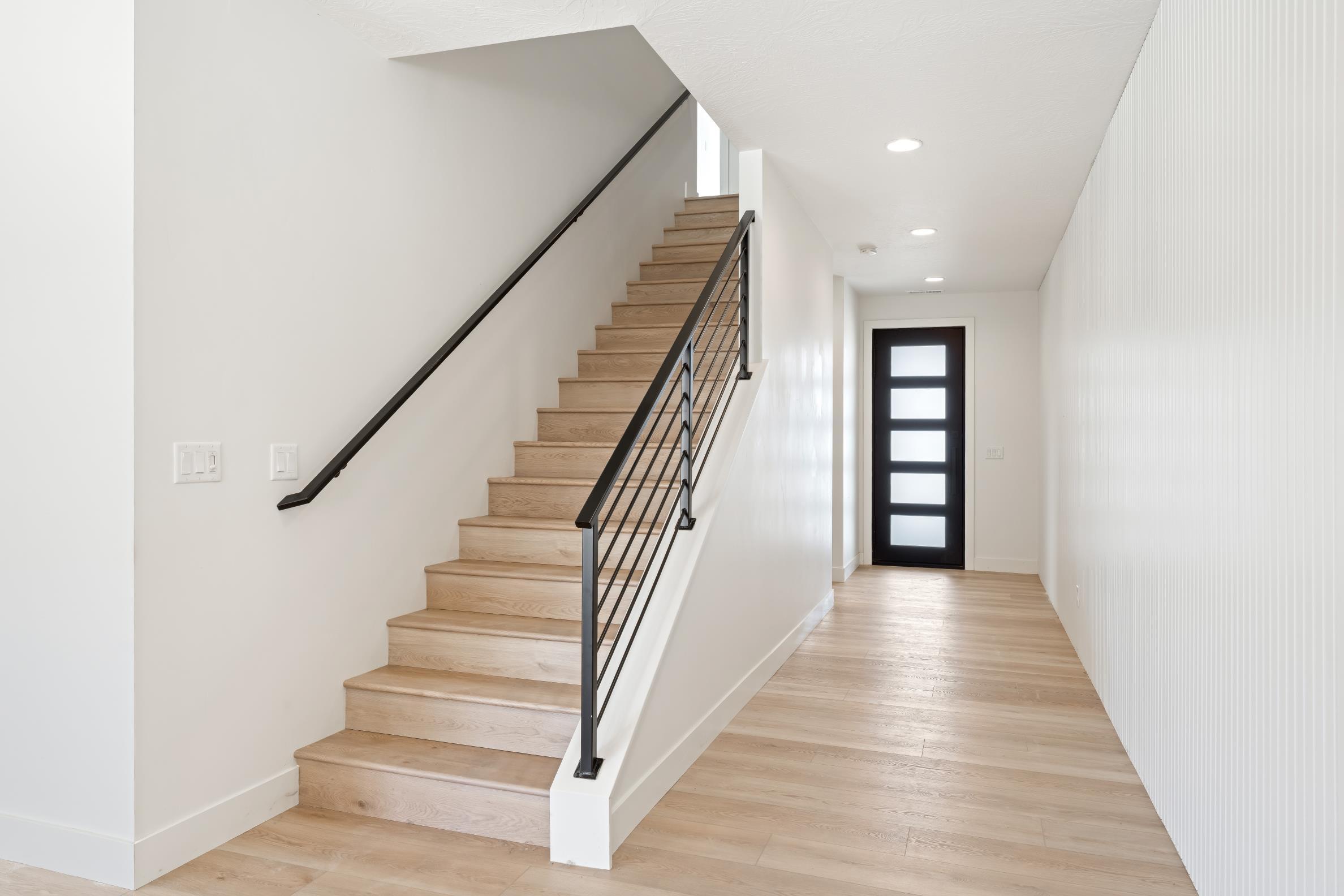 LEDGES OF SG HILLCREST - Residential