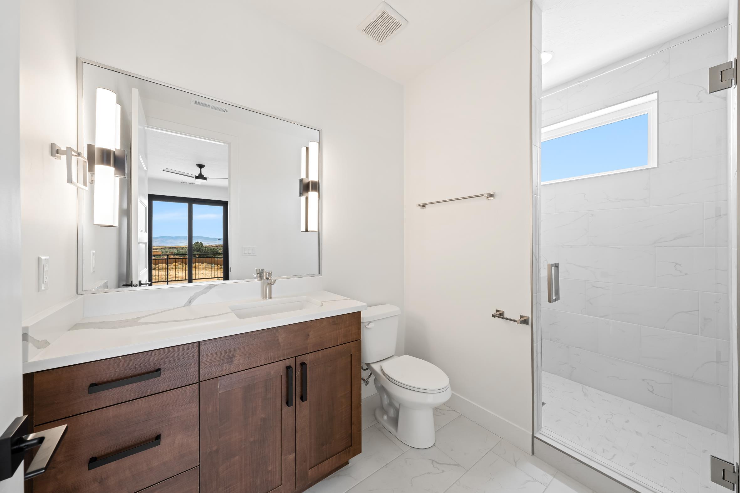 LEDGES OF SG HILLCREST - Residential