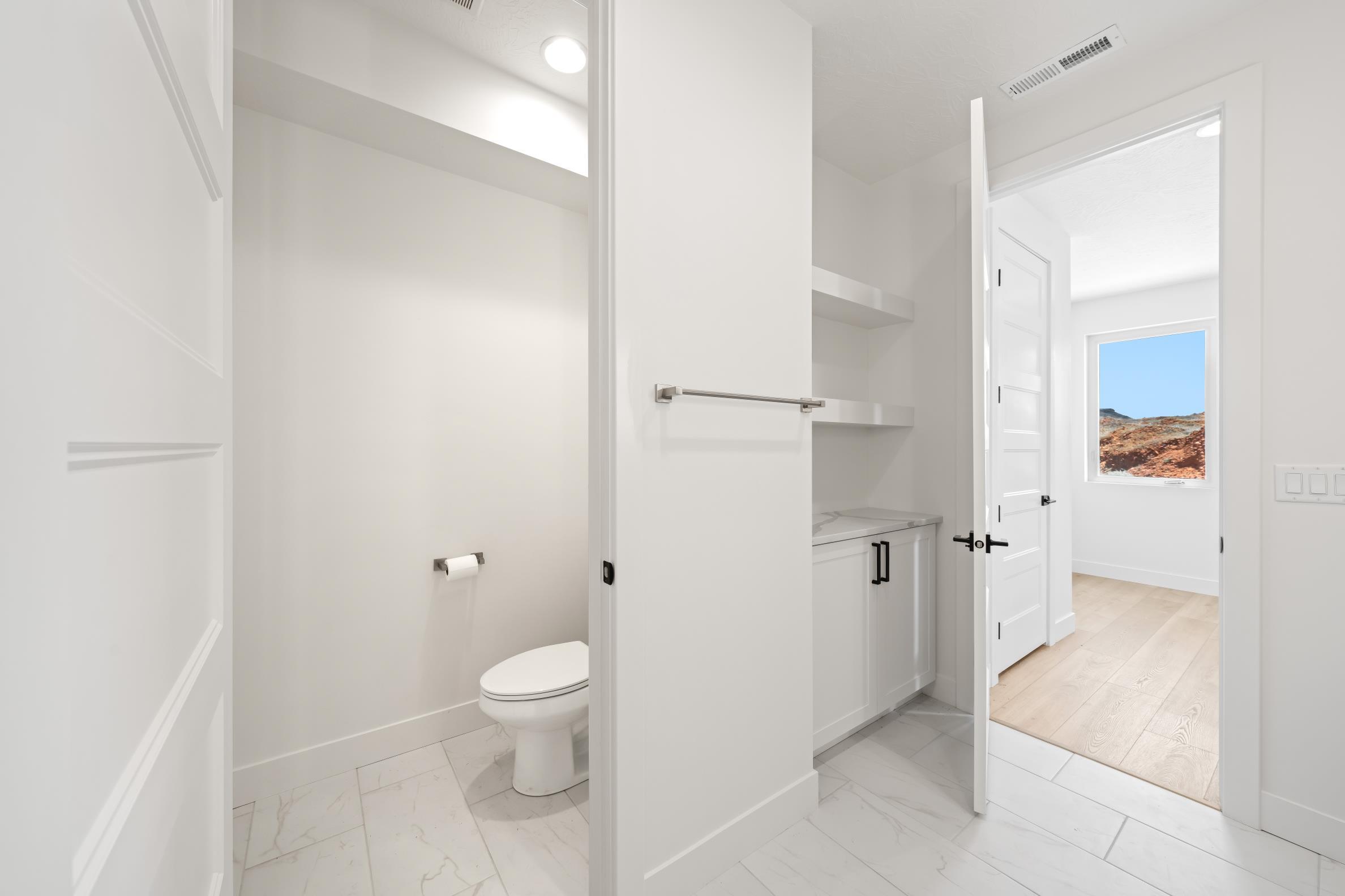 LEDGES OF SG HILLCREST - Residential