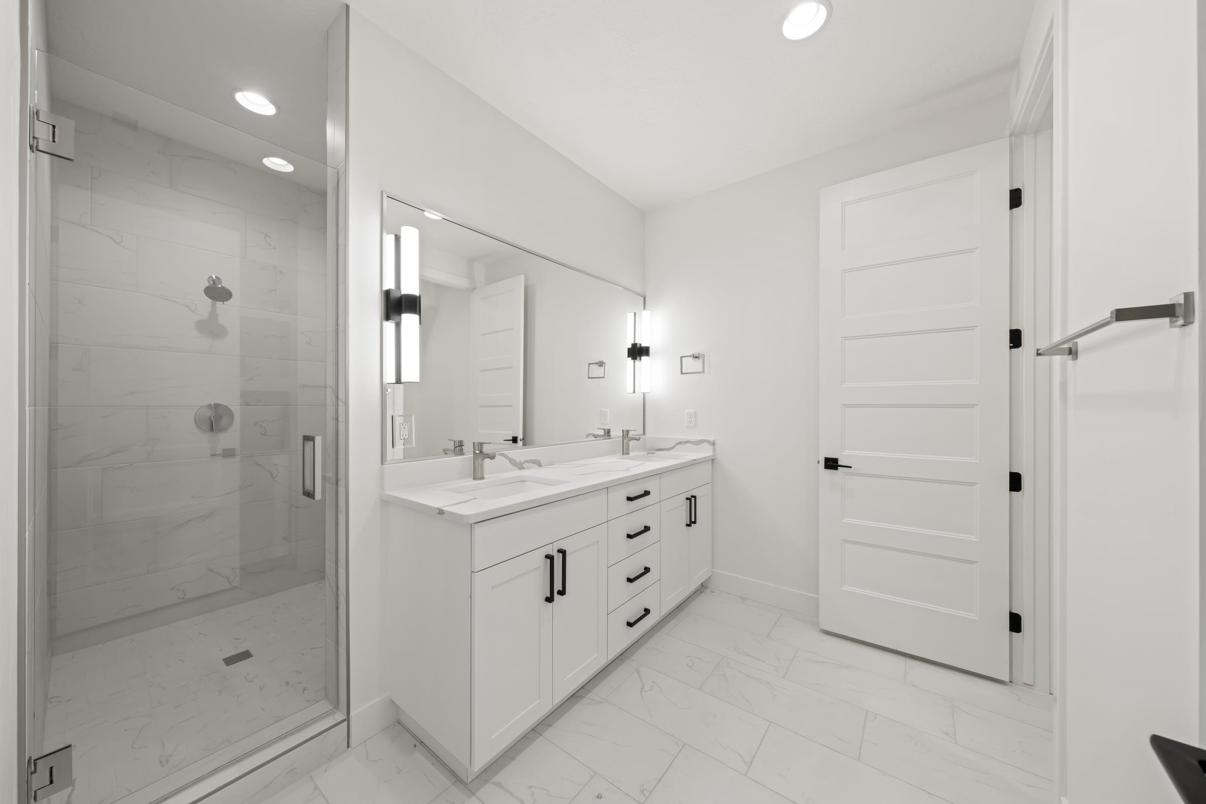 LEDGES OF SG HILLCREST - Residential