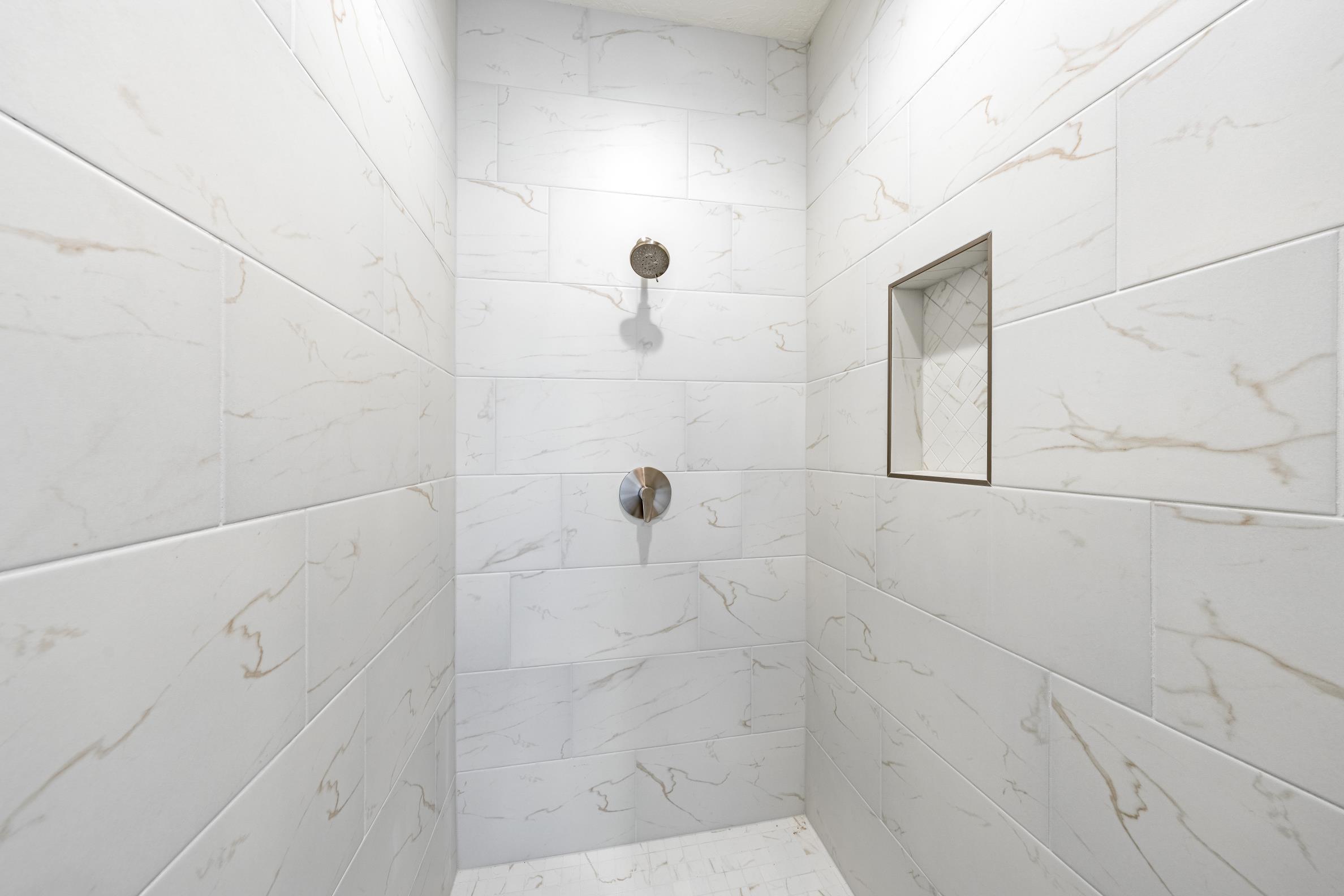 LEDGES OF SG HILLCREST - Residential