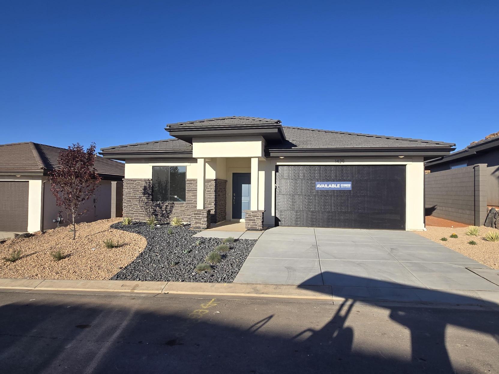 STANDING ROCK EAST AT LONG VALLEY - Residential