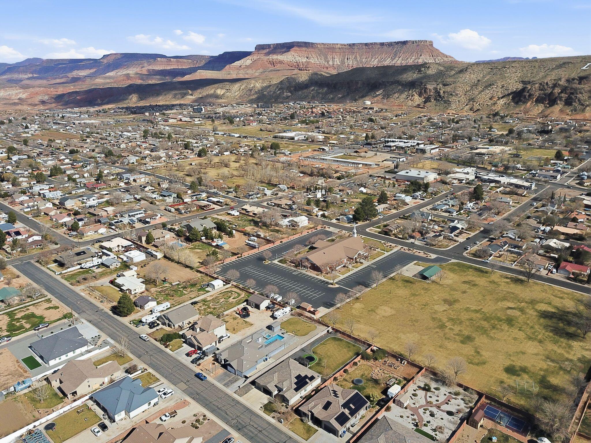 LAVERKIN TOWNSITE AND FIELD - Residential