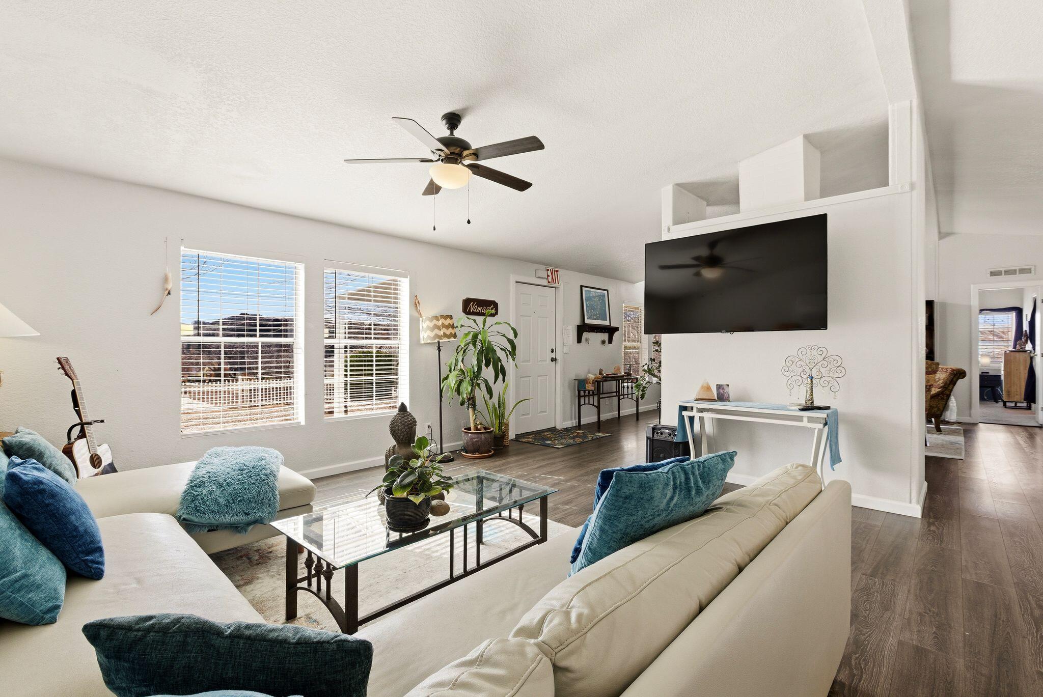 LAVERKIN TOWNSITE AND FIELD - Residential