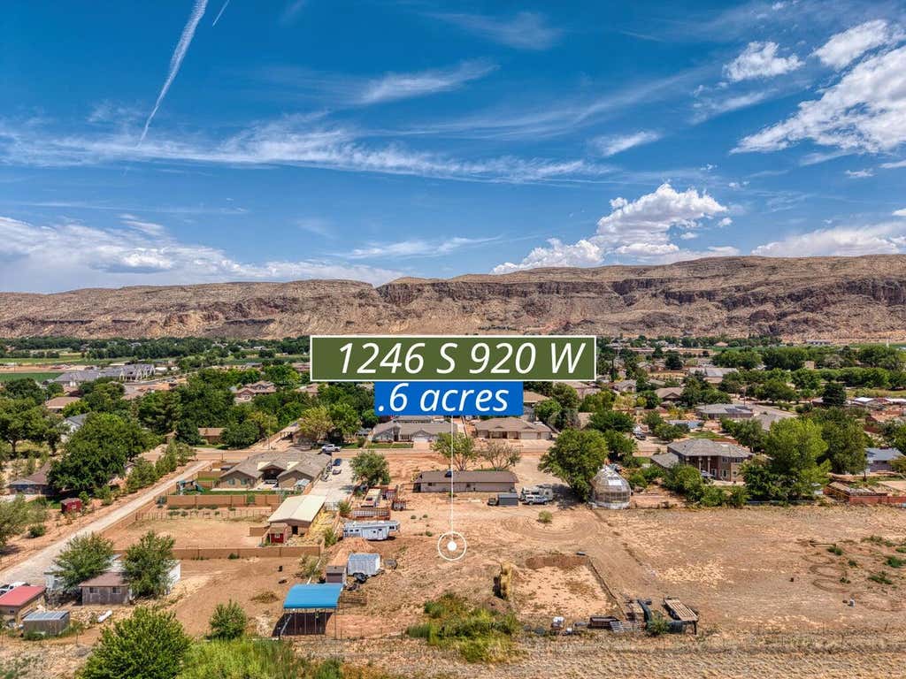 Photo of 1246 S 920 W, Hurricane, UT 84737 (MLS # 26-273247)