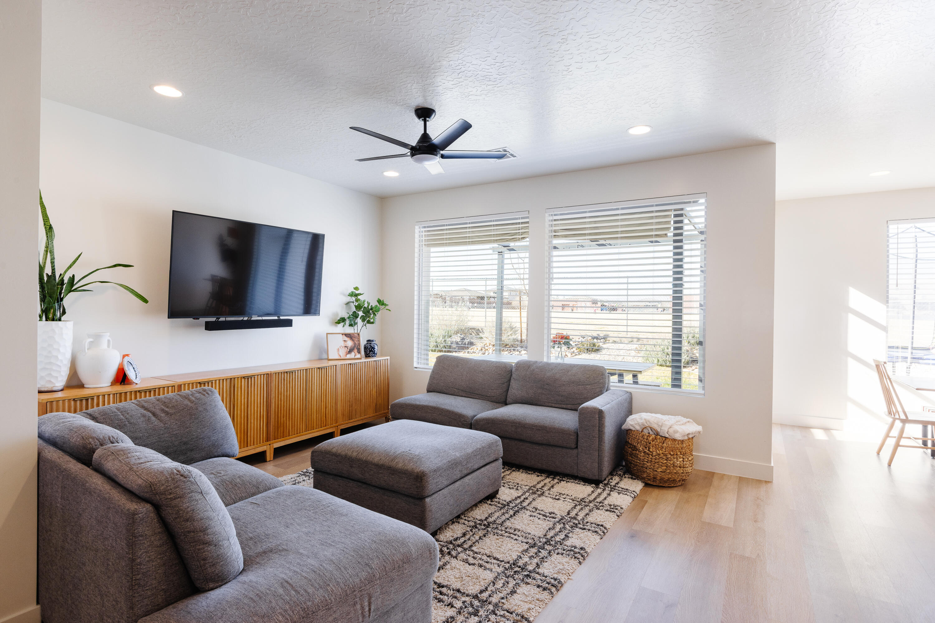 RED PINE - Residential