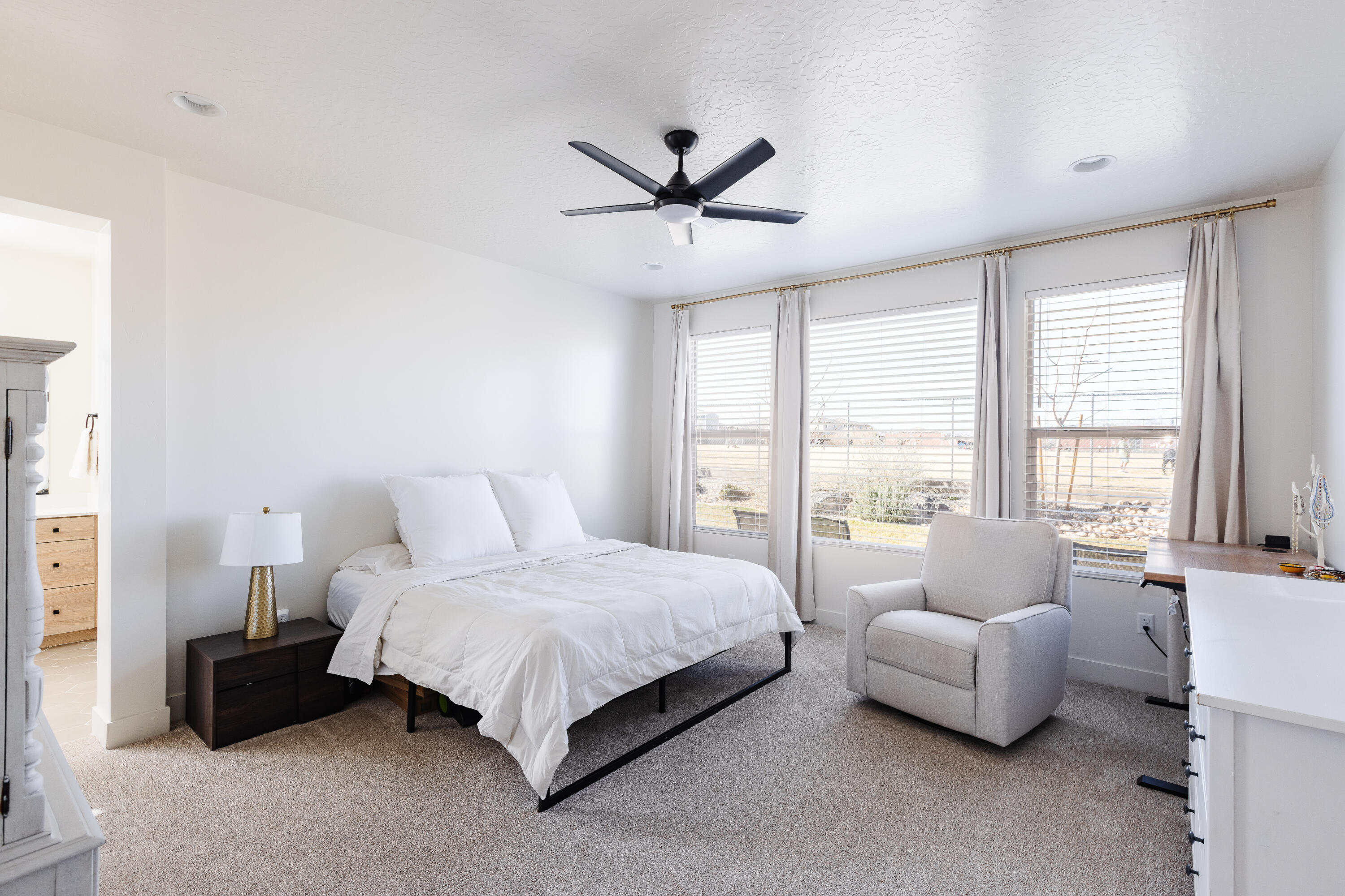 RED PINE - Residential