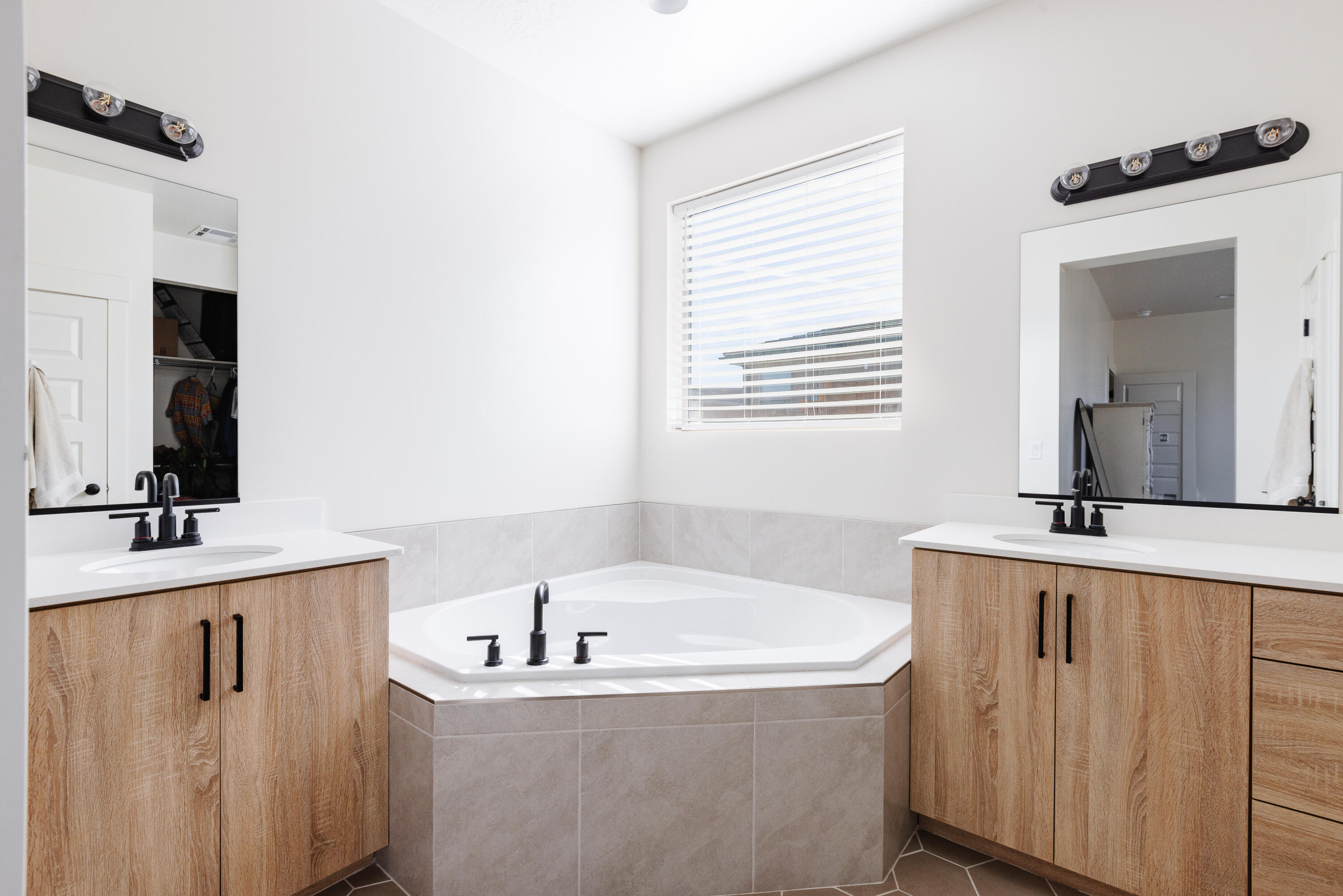 RED PINE - Residential