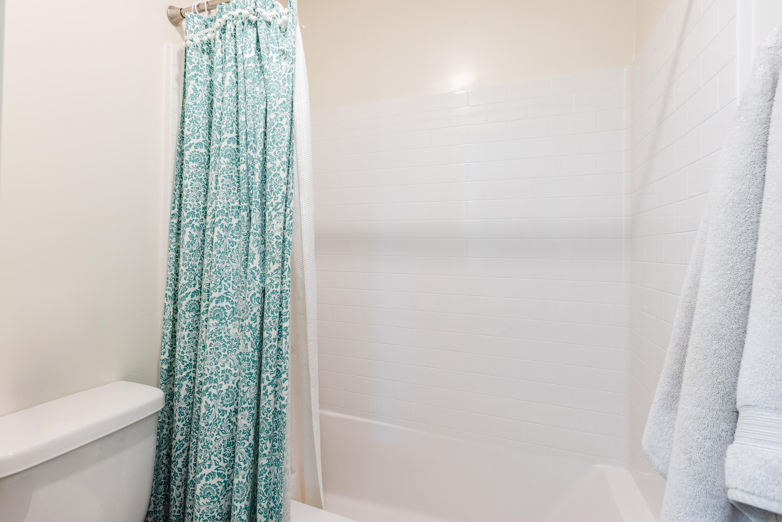 RED PINE - Residential