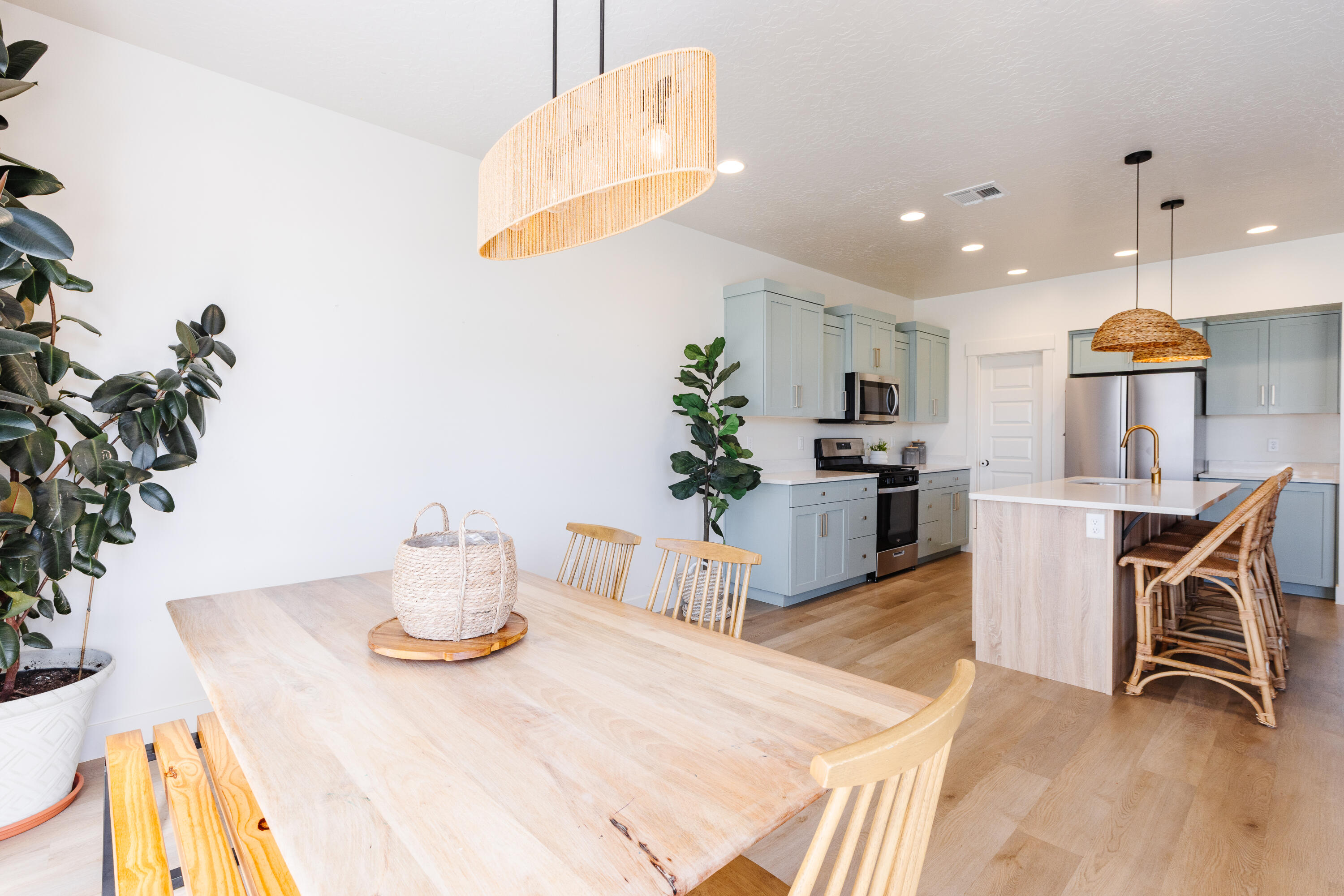 RED PINE - Residential