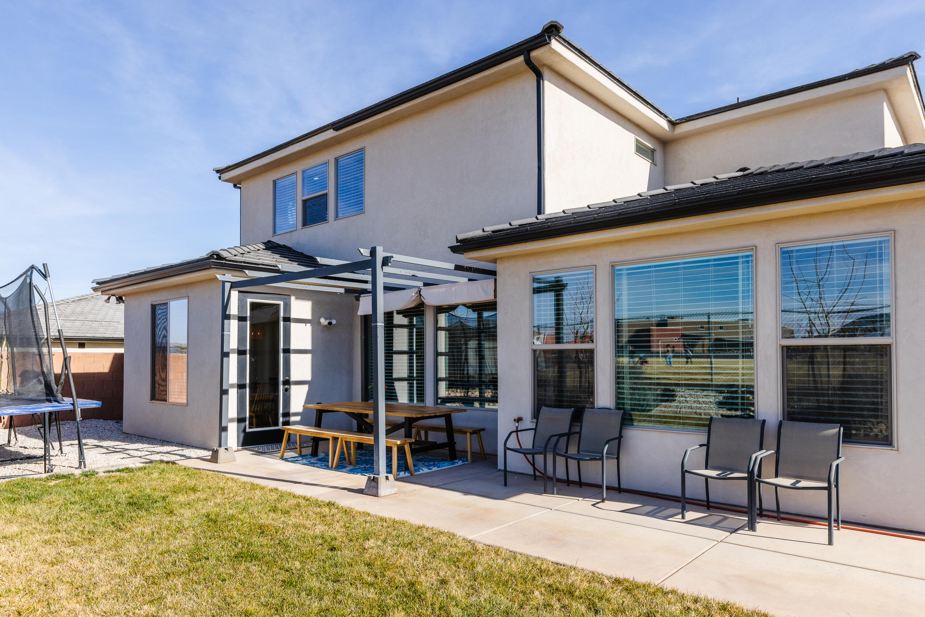 RED PINE - Residential