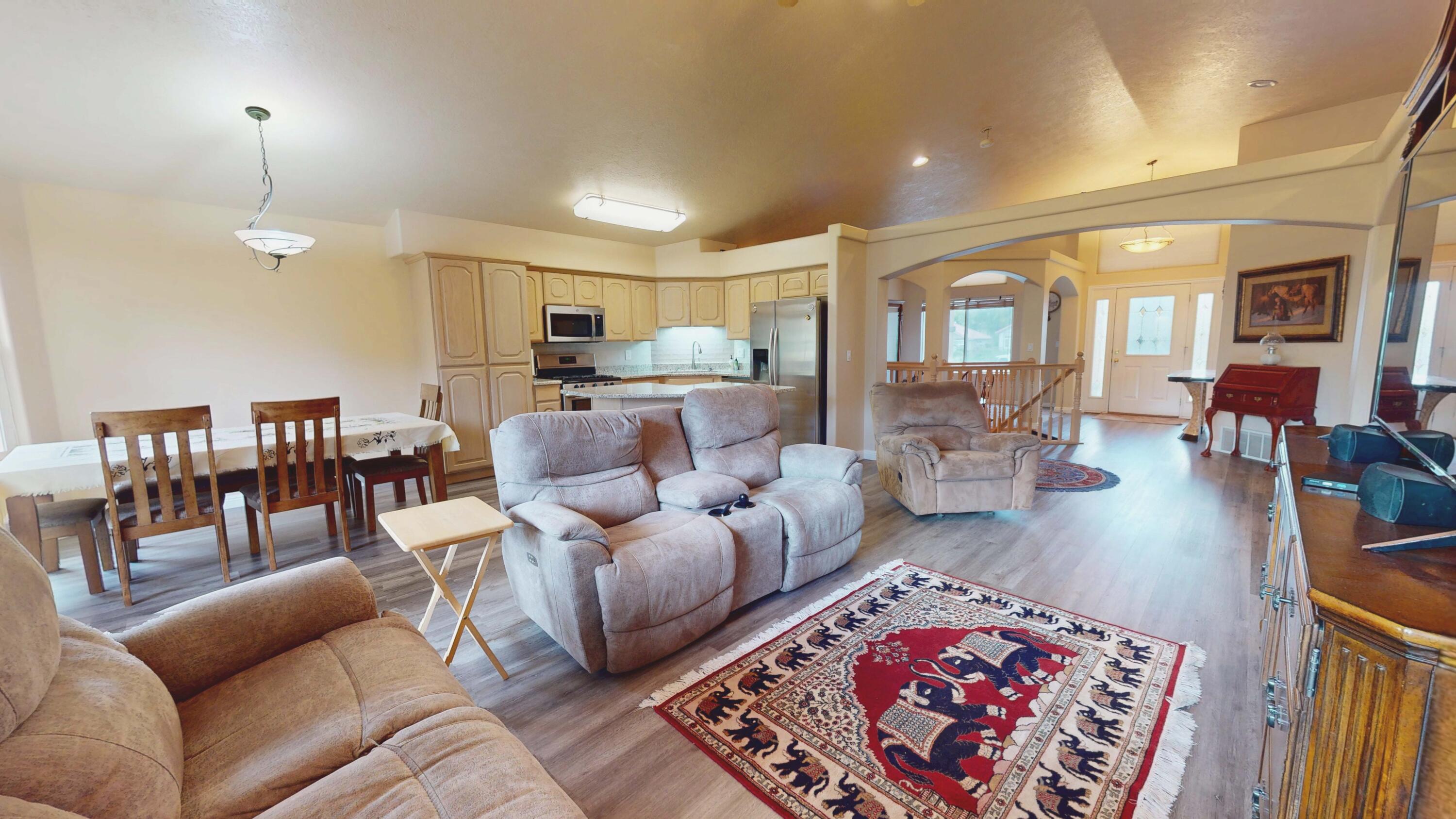 LAGUNA VILLAGES AT GREEN SPRINGS - Residential